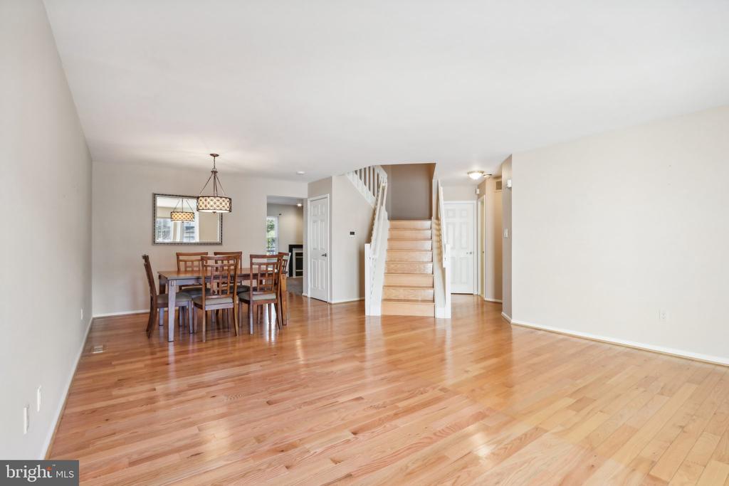 60 SANDHURST DRIVE