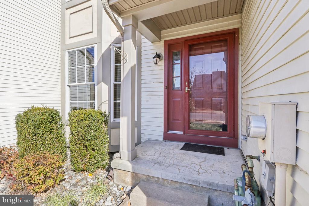 60 SANDHURST DRIVE