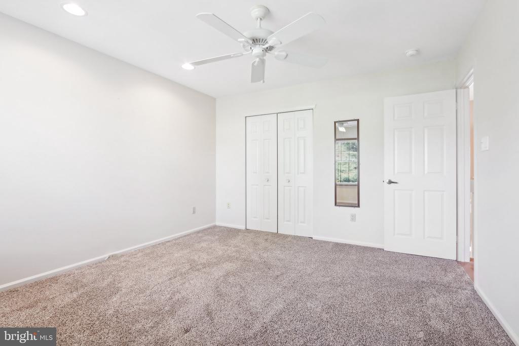 60 SANDHURST DRIVE