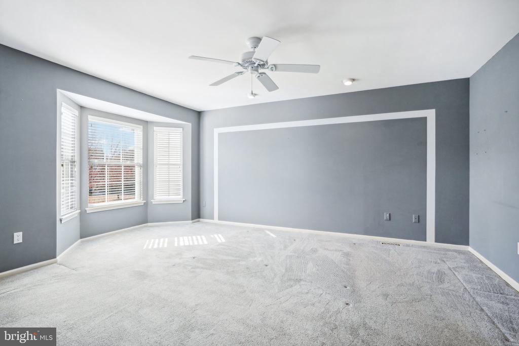 60 SANDHURST DRIVE