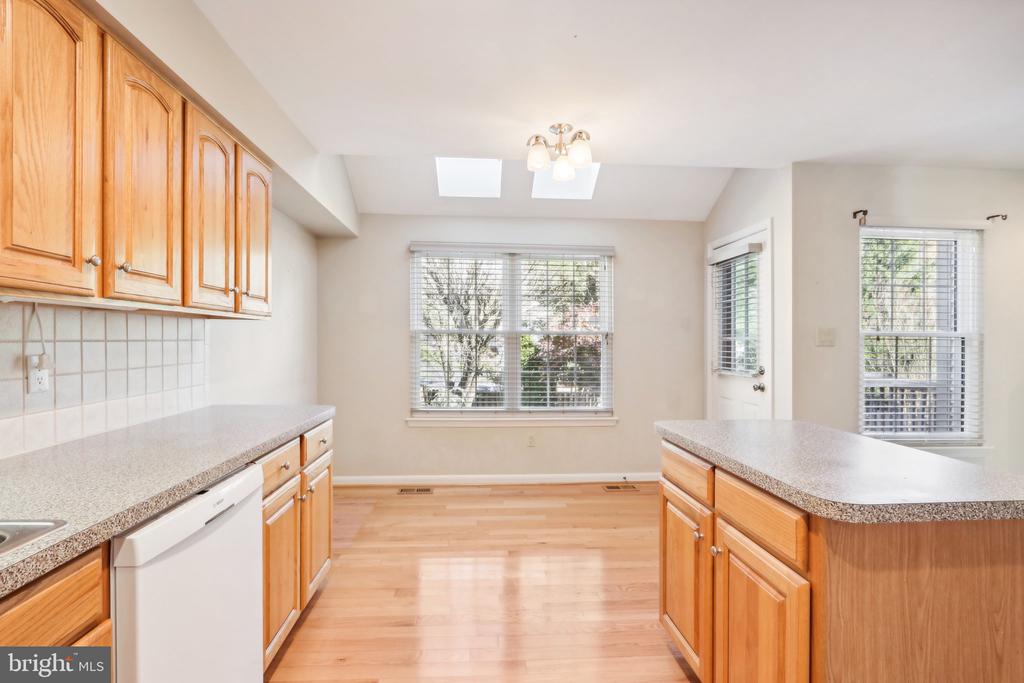 60 SANDHURST DRIVE