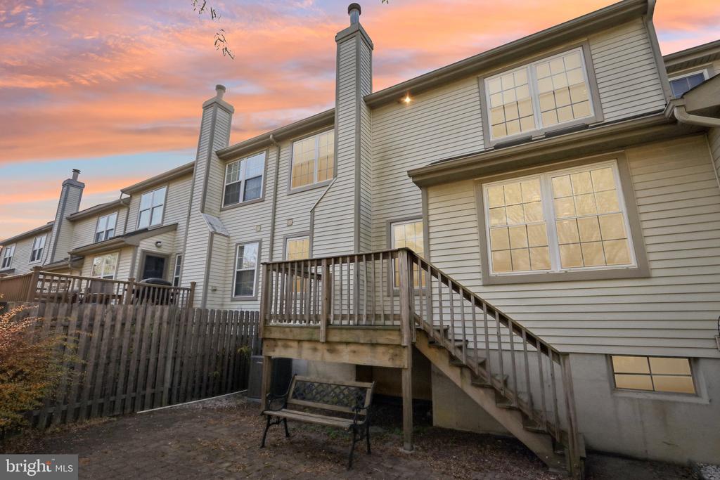 60 SANDHURST DRIVE