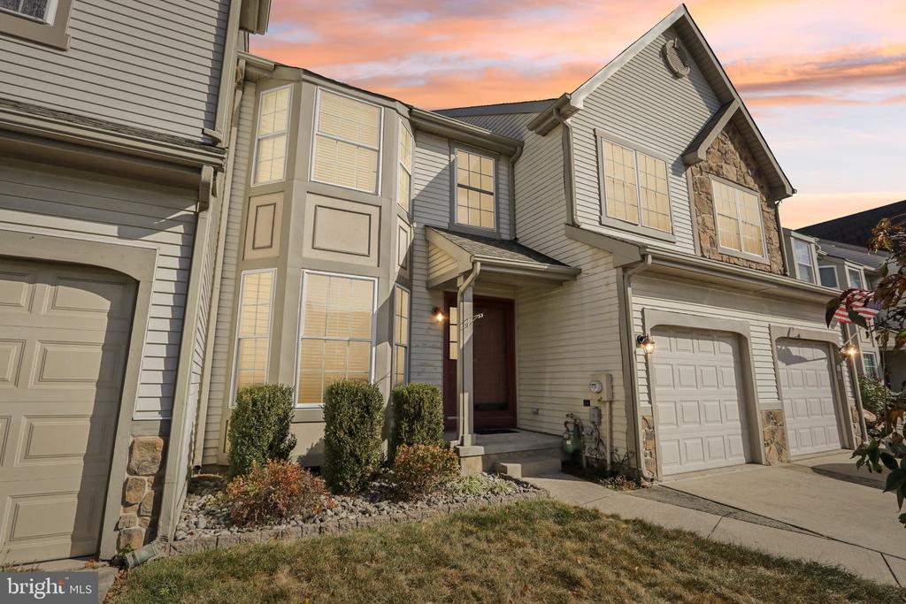 60 SANDHURST DRIVE