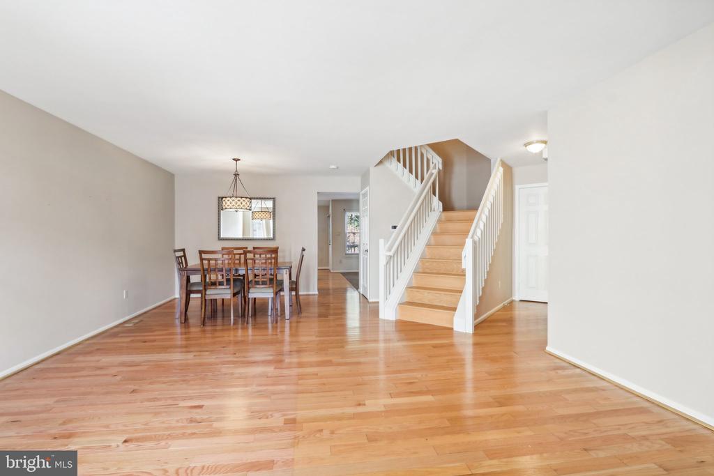 60 SANDHURST DRIVE