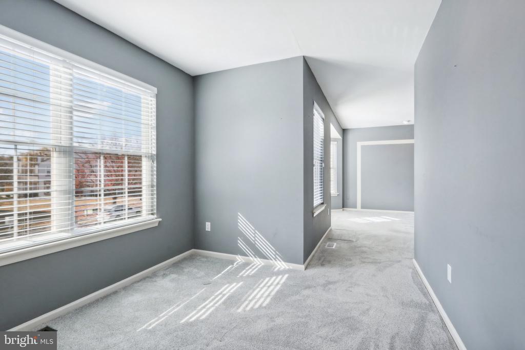 60 SANDHURST DRIVE