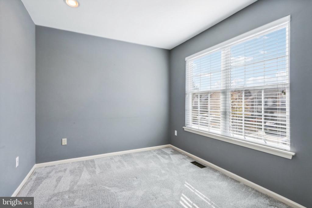 60 SANDHURST DRIVE