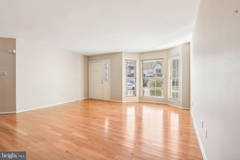 60 SANDHURST DRIVE