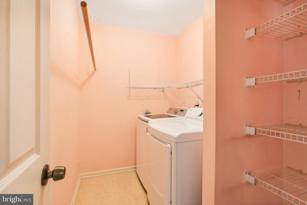 60 SANDHURST DRIVE