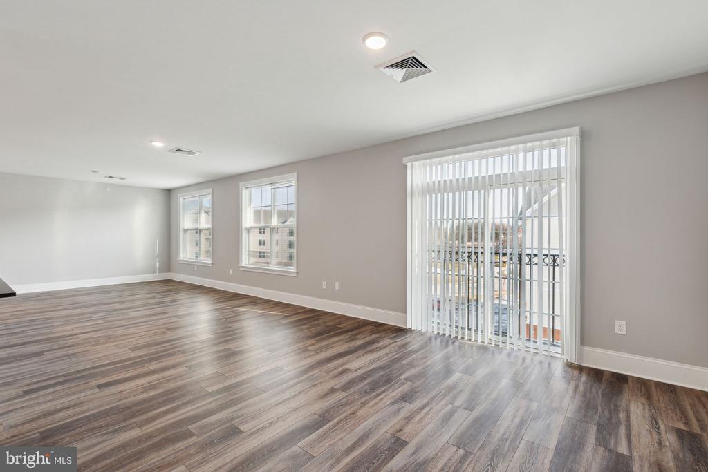 700 CITATION LANE 1545