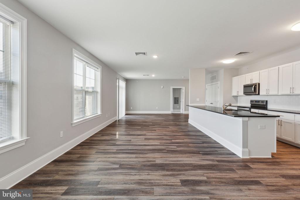 700 CITATION LANE 1545