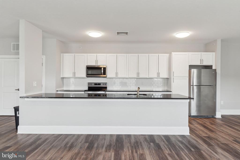 700 CITATION LANE 1545