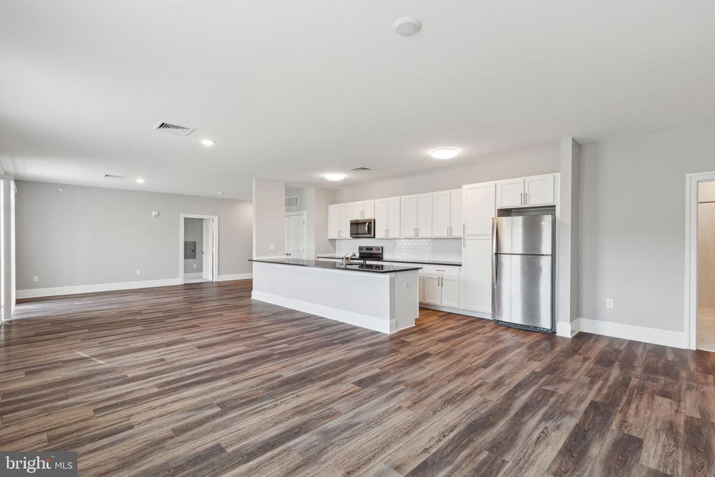 700 CITATION LANE 1545