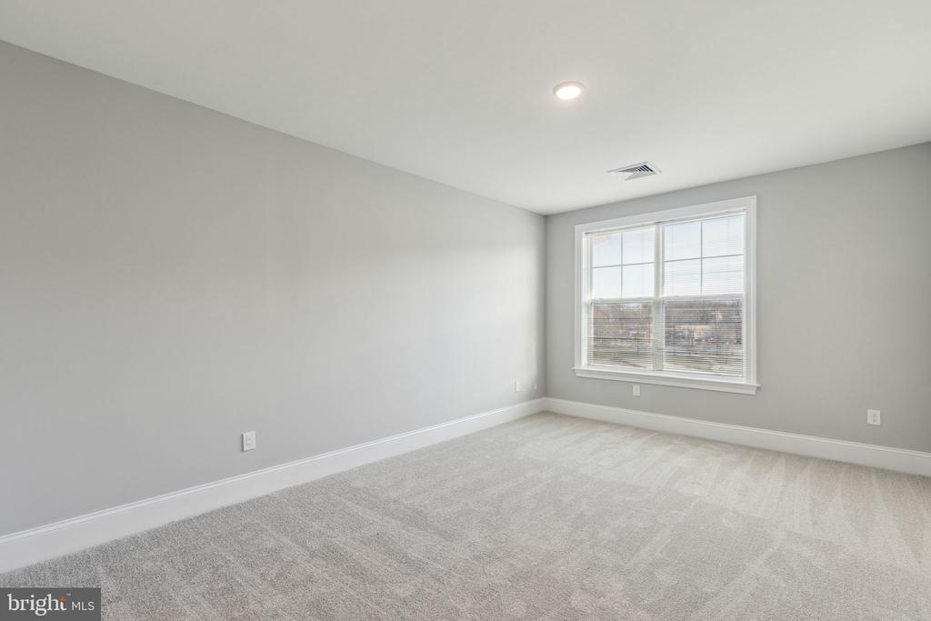 700 CITATION LANE 1545