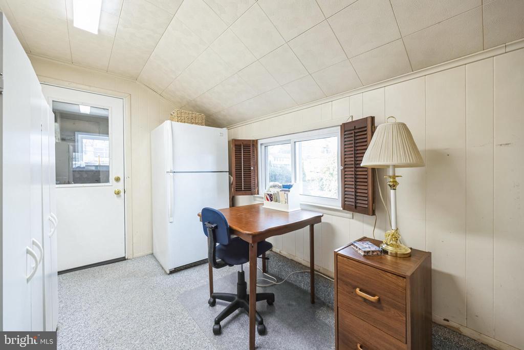1221 FORGE ROAD