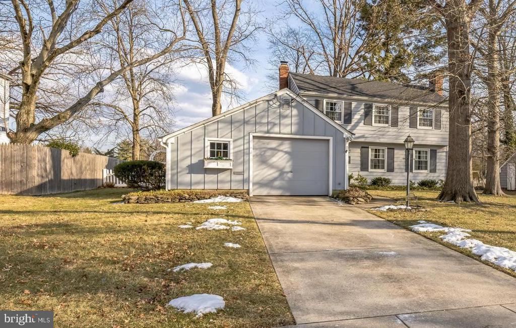 1221 FORGE ROAD