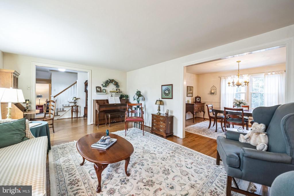 1221 FORGE ROAD
