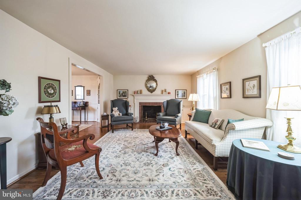 1221 FORGE ROAD