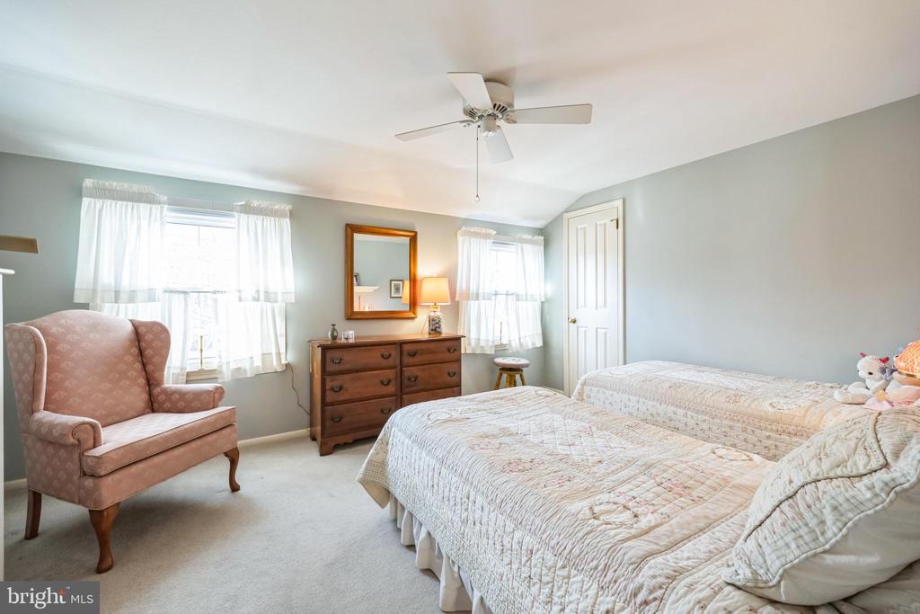 1221 FORGE ROAD
