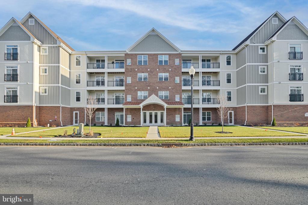 700 CITATION LANE 1832