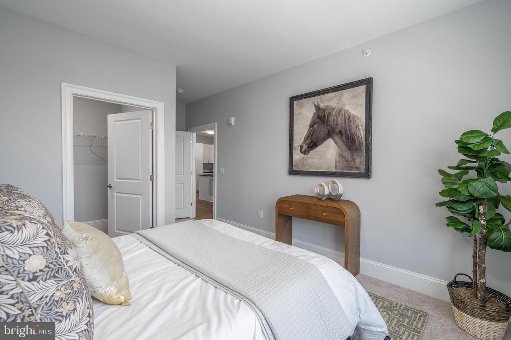 700 CITATION LANE 1437