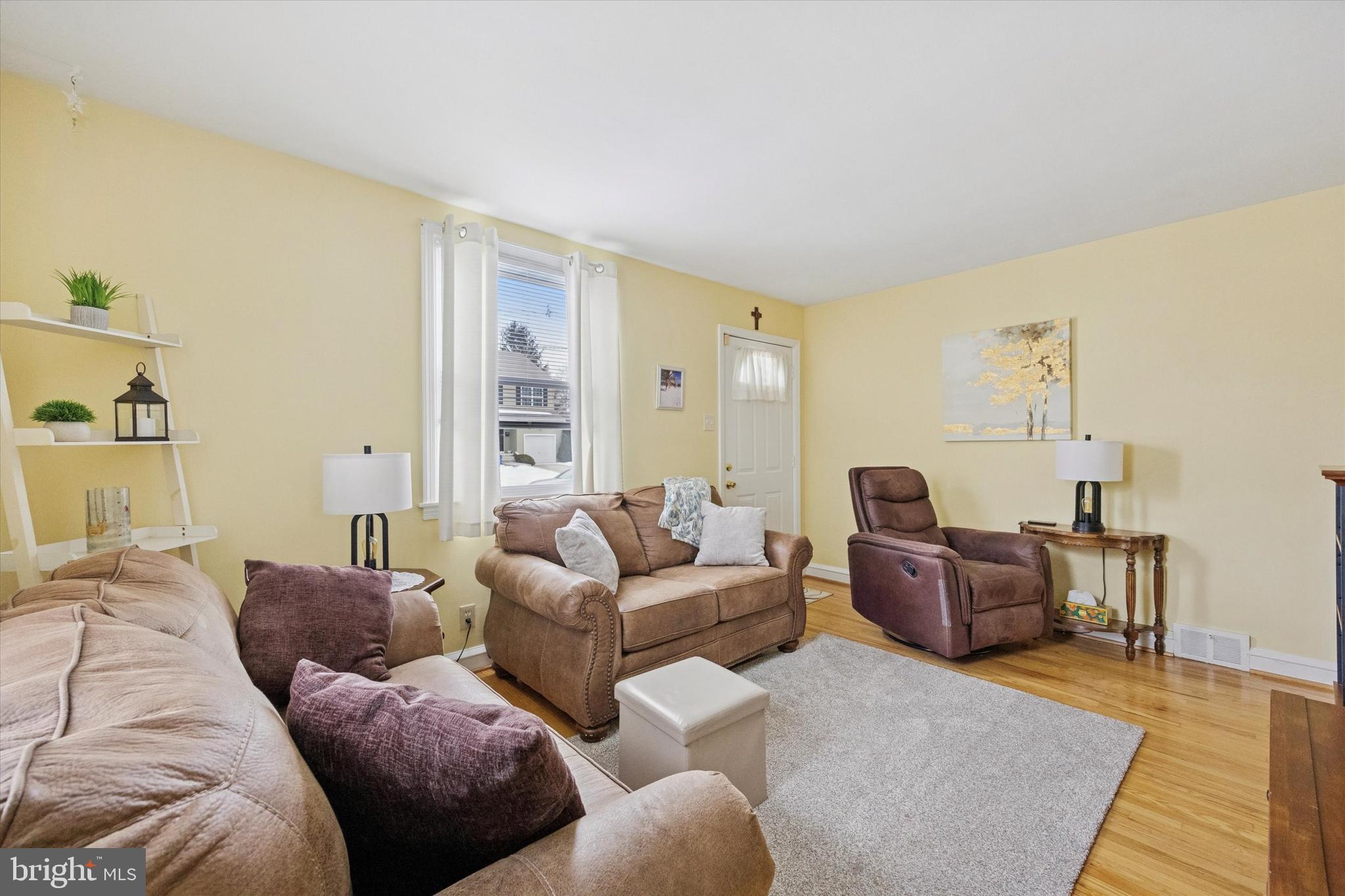612 N WALNUT AVENUE