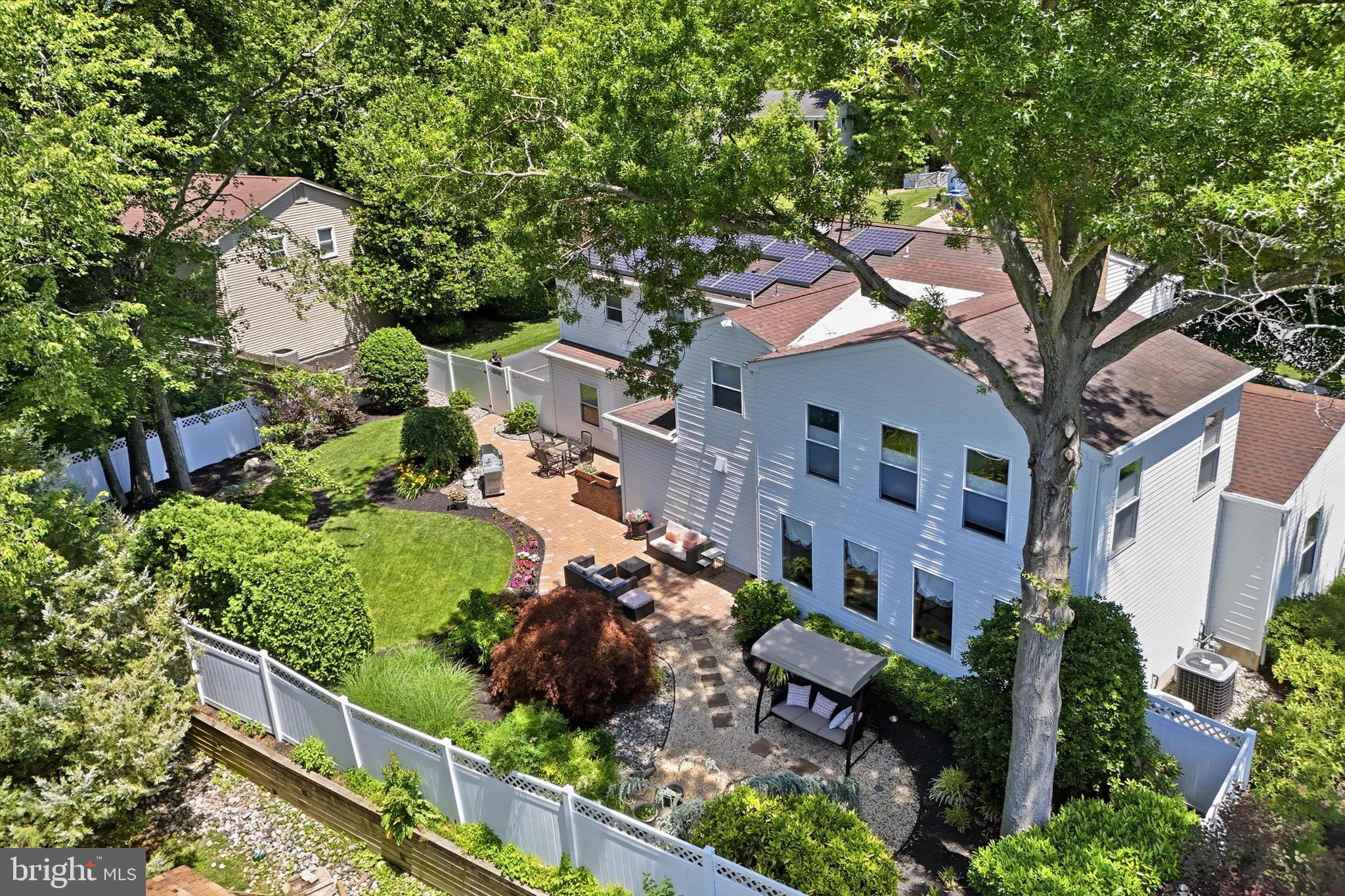 401 COUNTRY CLUB DRIVE