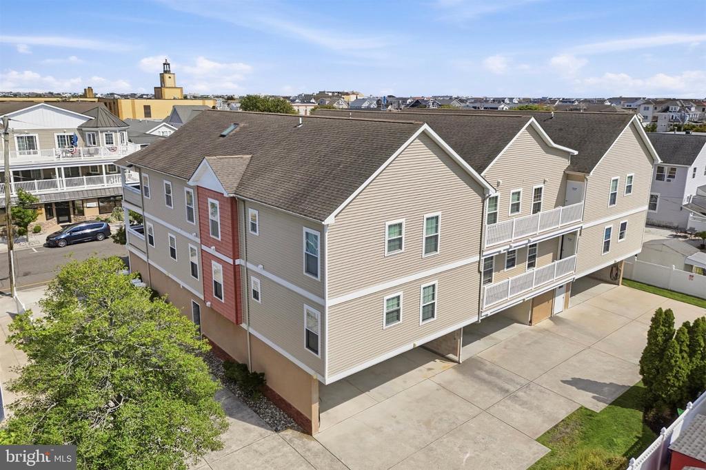 116 E 17TH AVENUE Unit: 301