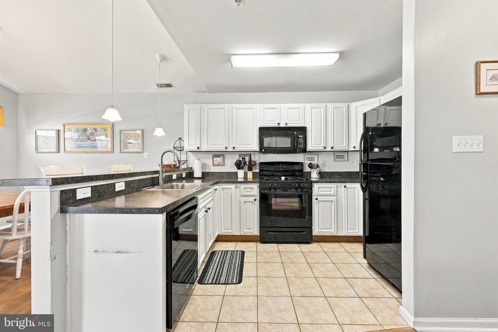 116 E 17TH AVENUE Unit: 301