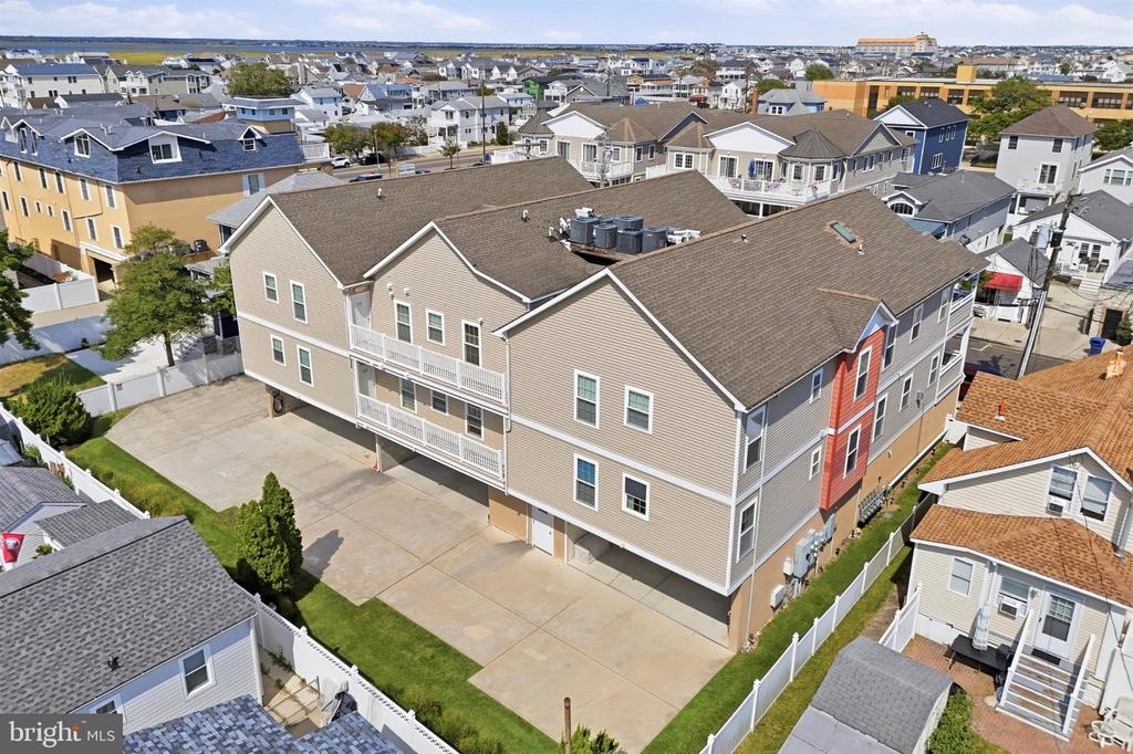 116 E 17TH AVENUE Unit: 301