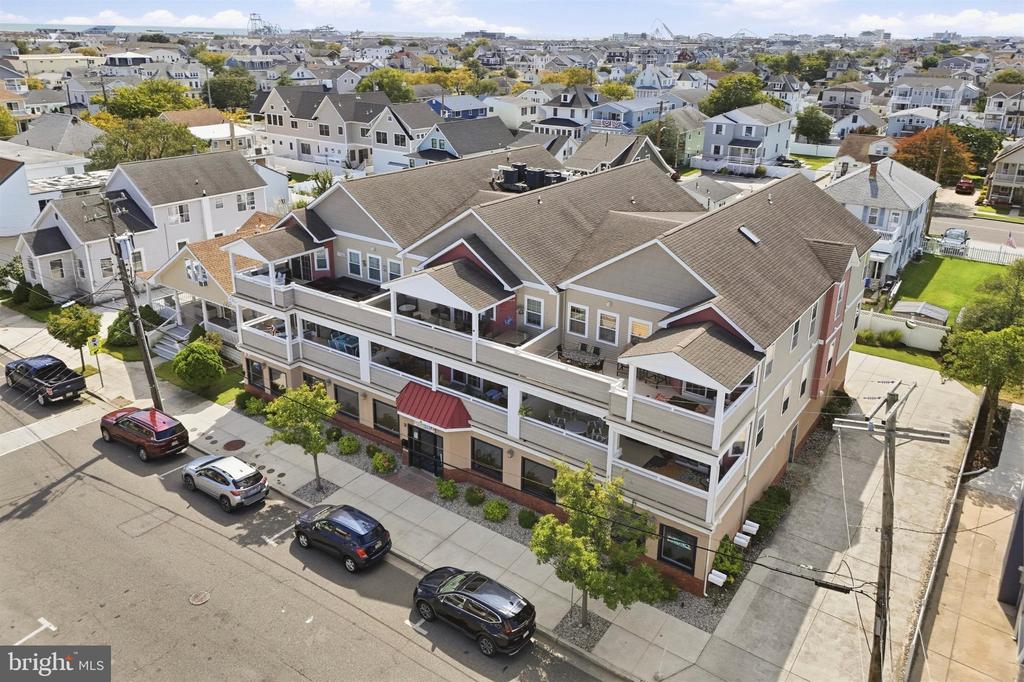 116 E 17TH AVENUE Unit: 301