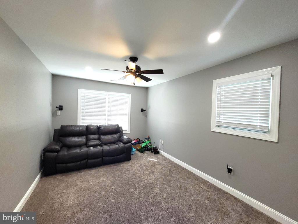 104 CHINKAPIN AVENUE