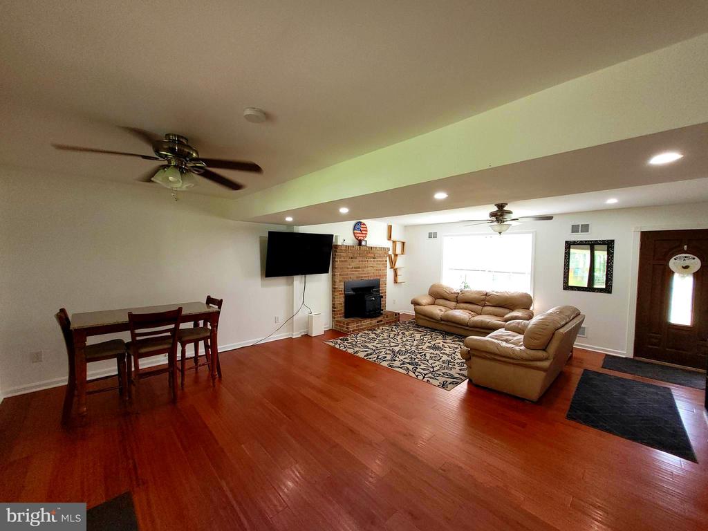 104 CHINKAPIN AVENUE