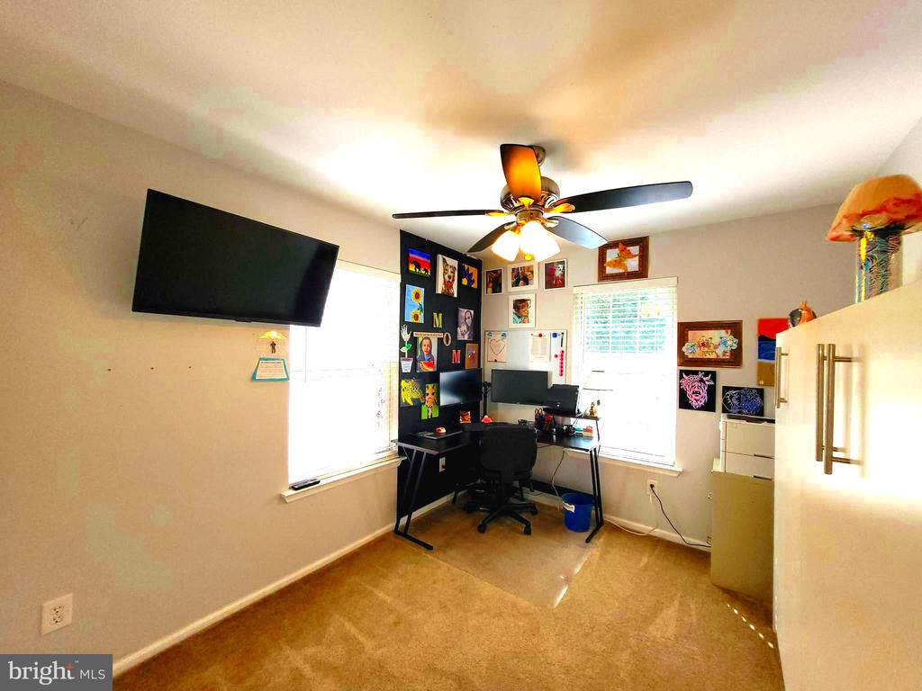 104 CHINKAPIN AVENUE