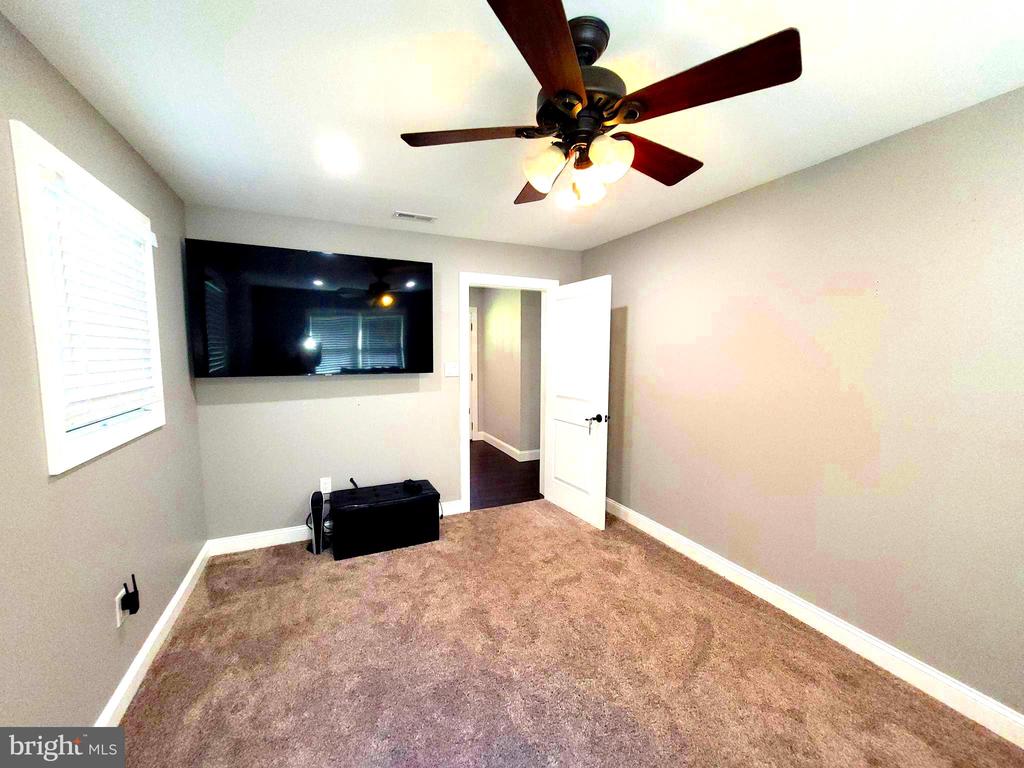 104 CHINKAPIN AVENUE