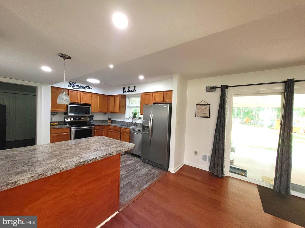 104 CHINKAPIN AVENUE