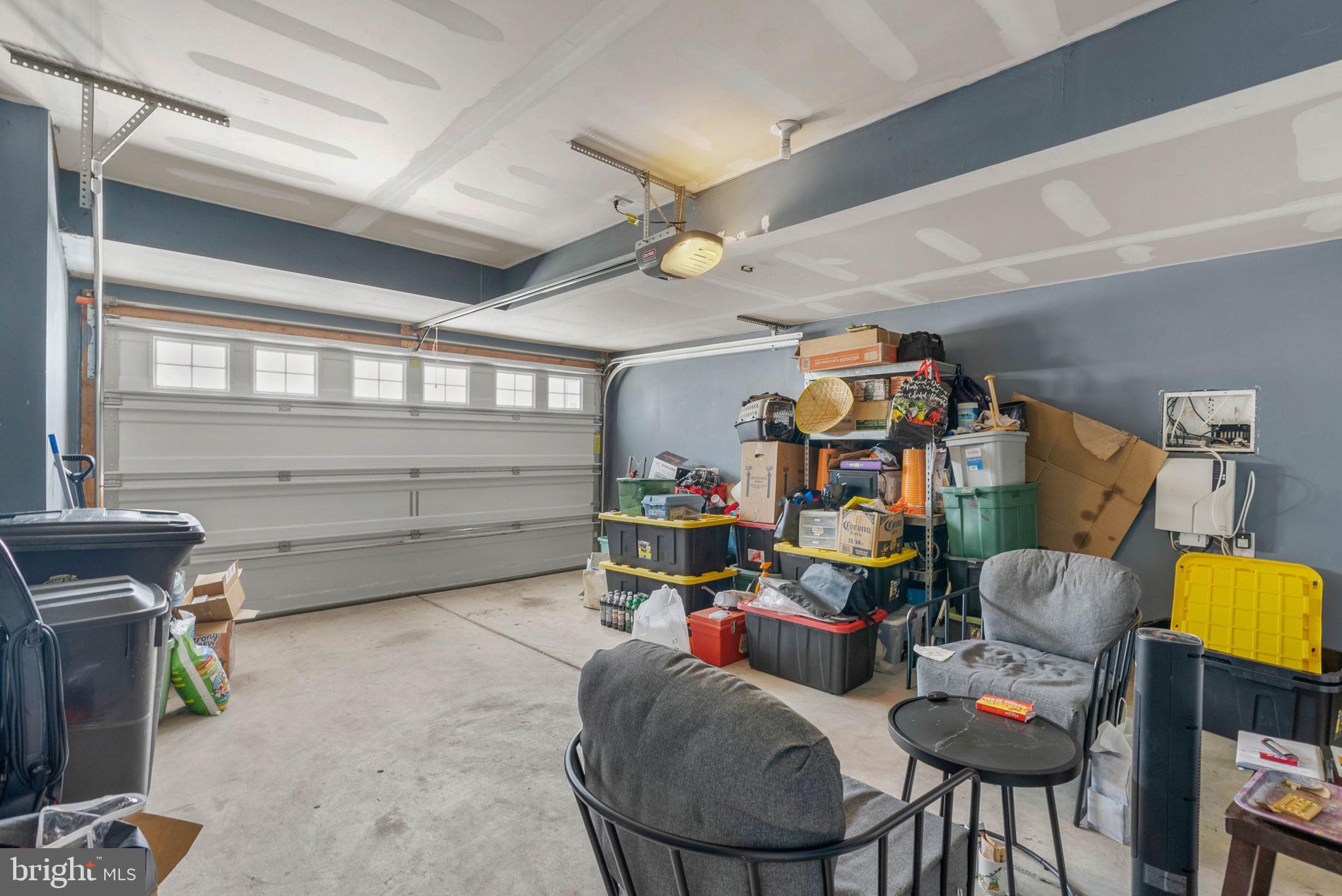 517 BOXWOOD LANE