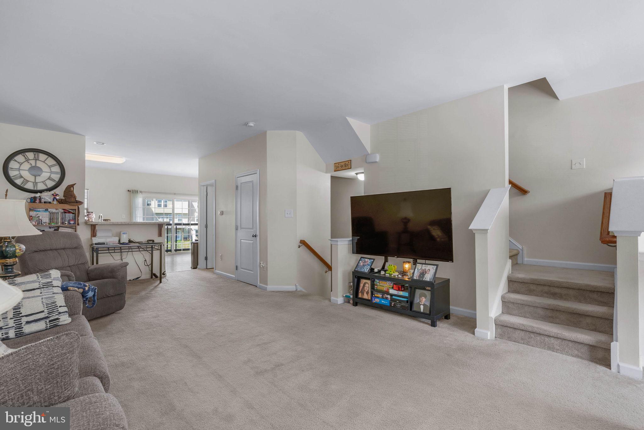 517 BOXWOOD LANE