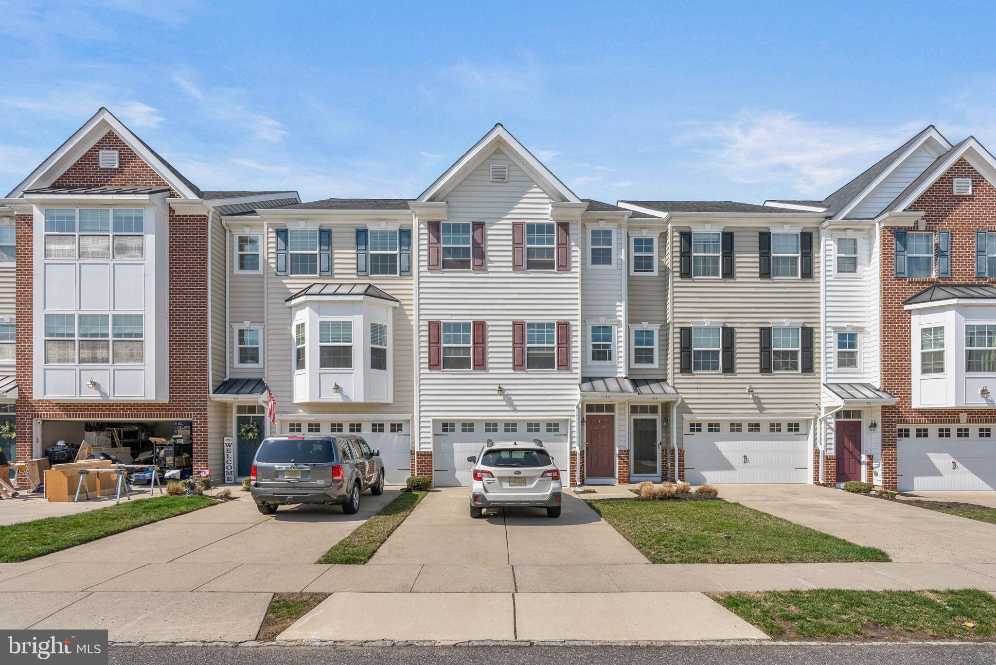 517 BOXWOOD LANE