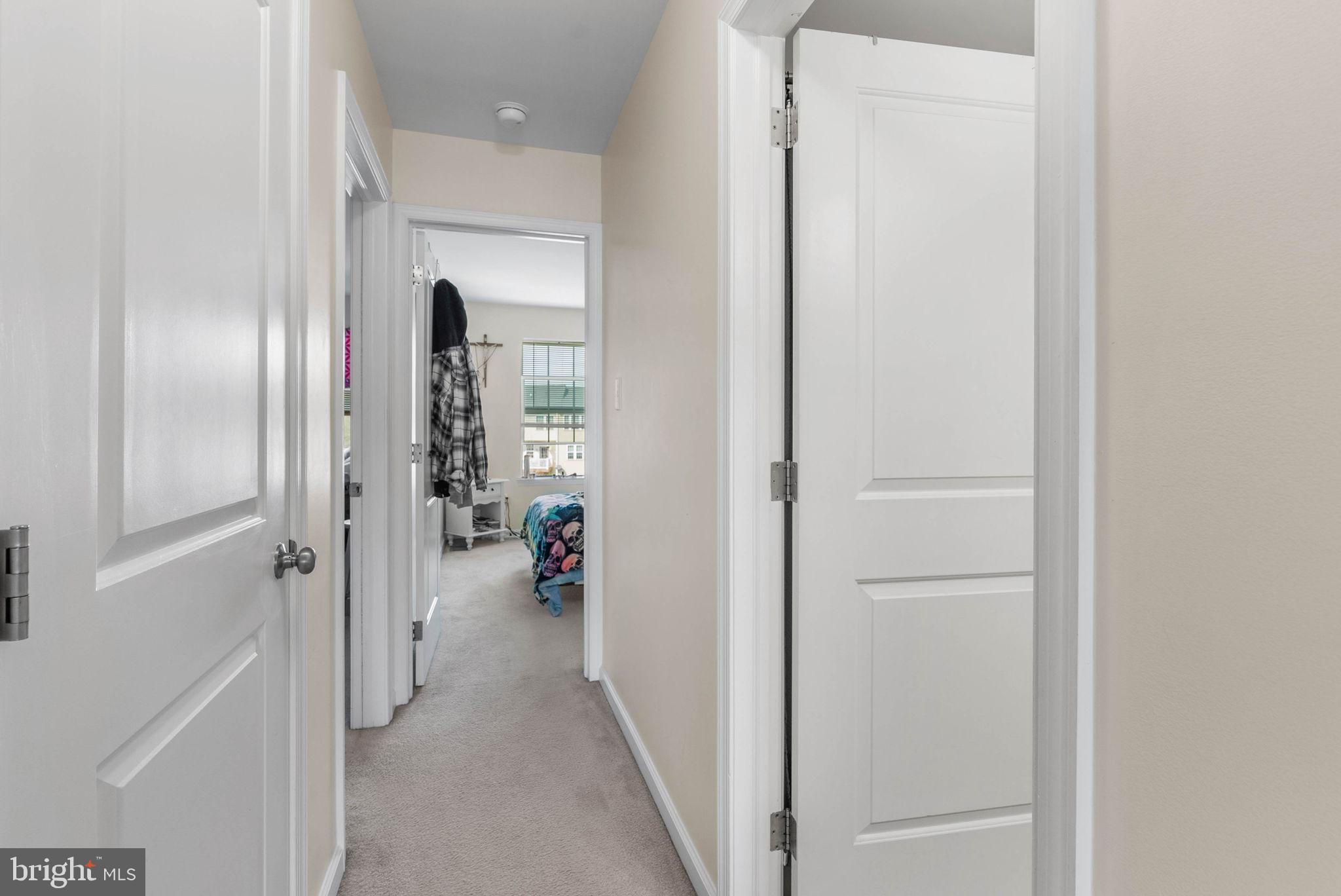 517 BOXWOOD LANE
