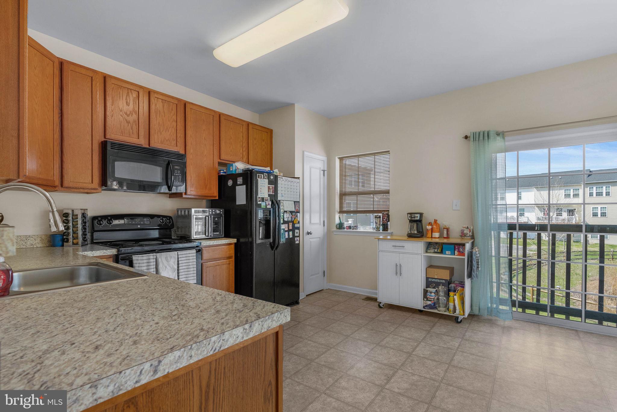 517 BOXWOOD LANE