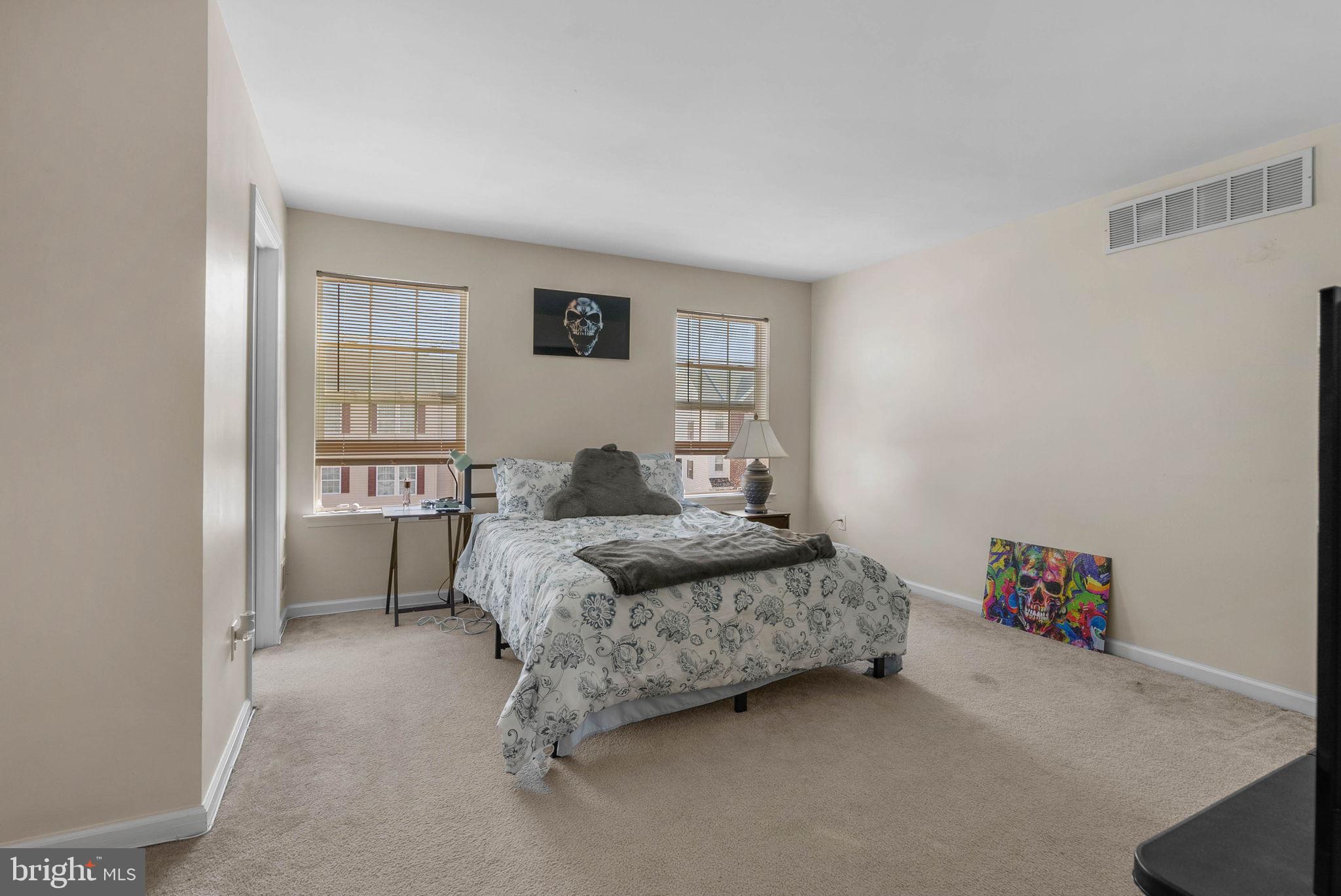 517 BOXWOOD LANE