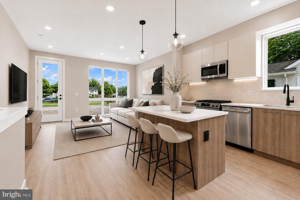 11 S ACADEMY STREET Unit: C