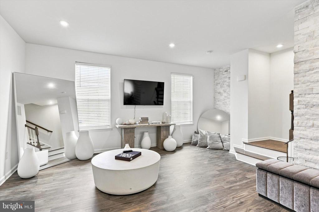 308 DALTON DRIVE