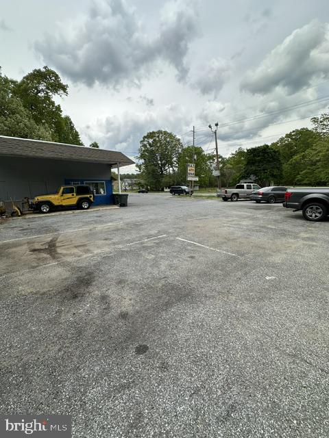821 N TUCKAHOE ROAD