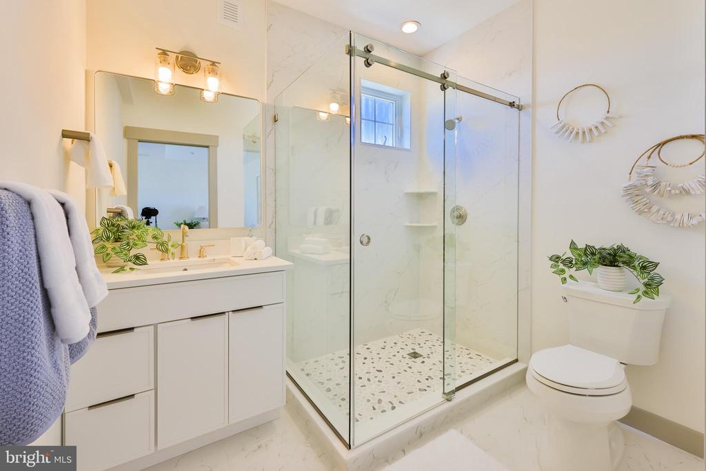 1210 LONG BEACH A