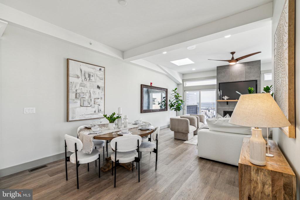 1210 LONG BEACH B