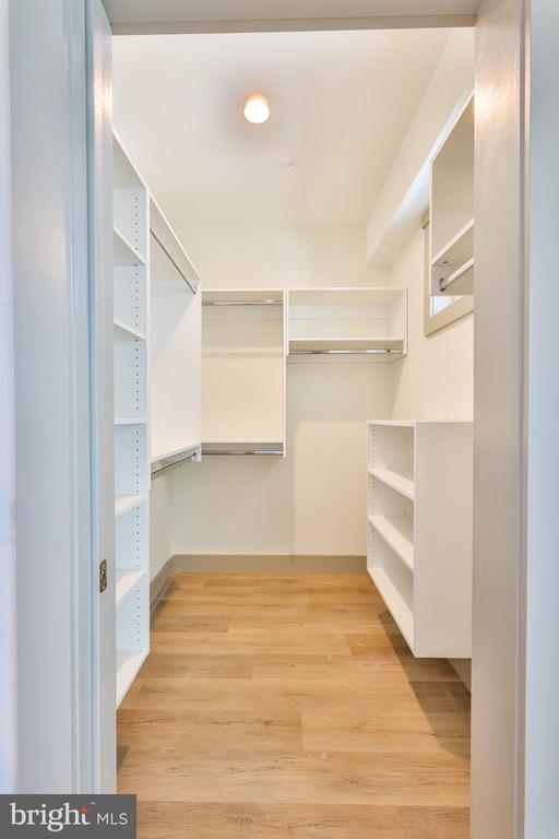 1210 LONG BEACH B