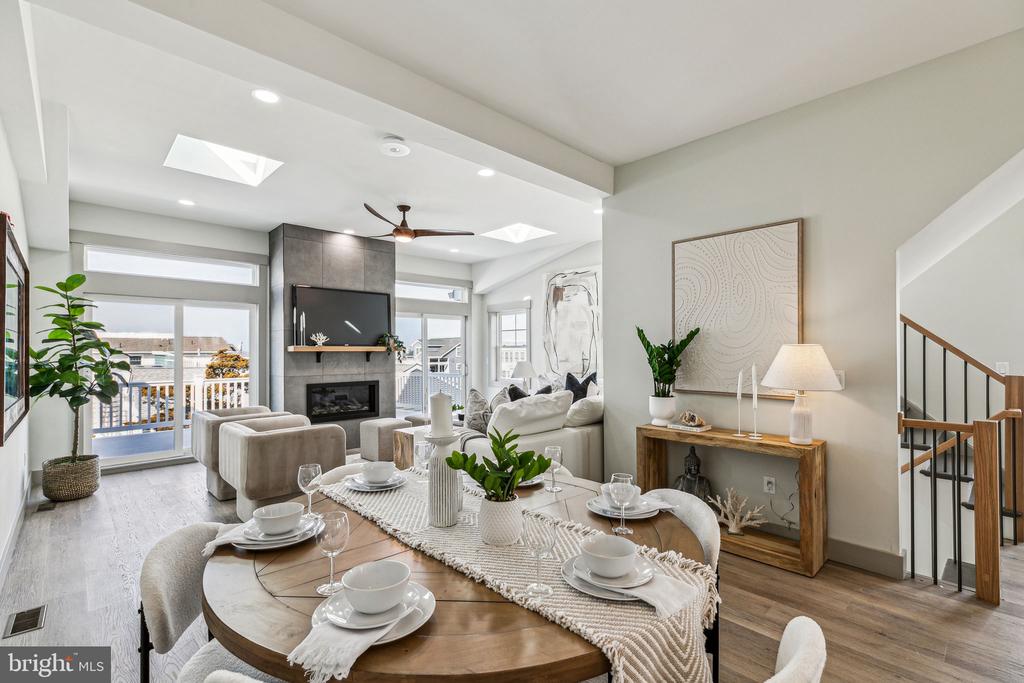 1210 LONG BEACH B