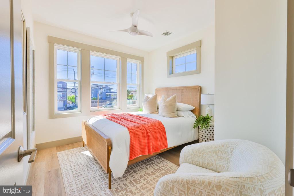 1210 LONG BEACH B