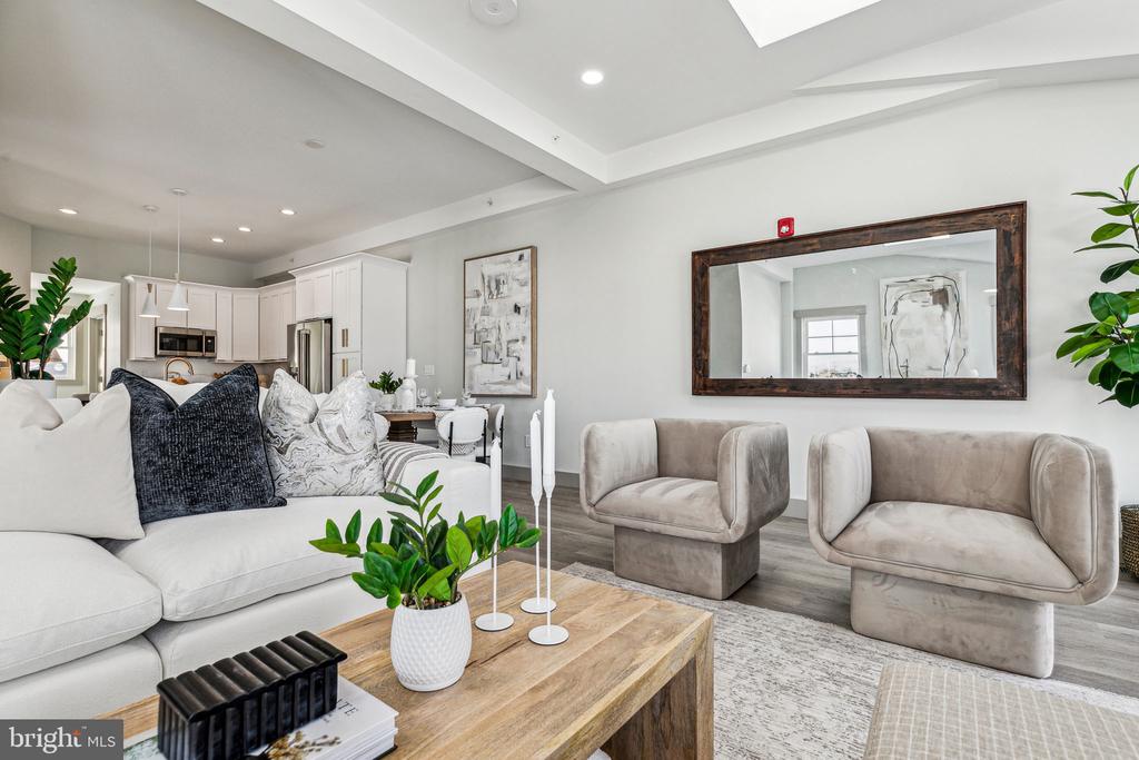 1210 LONG BEACH B